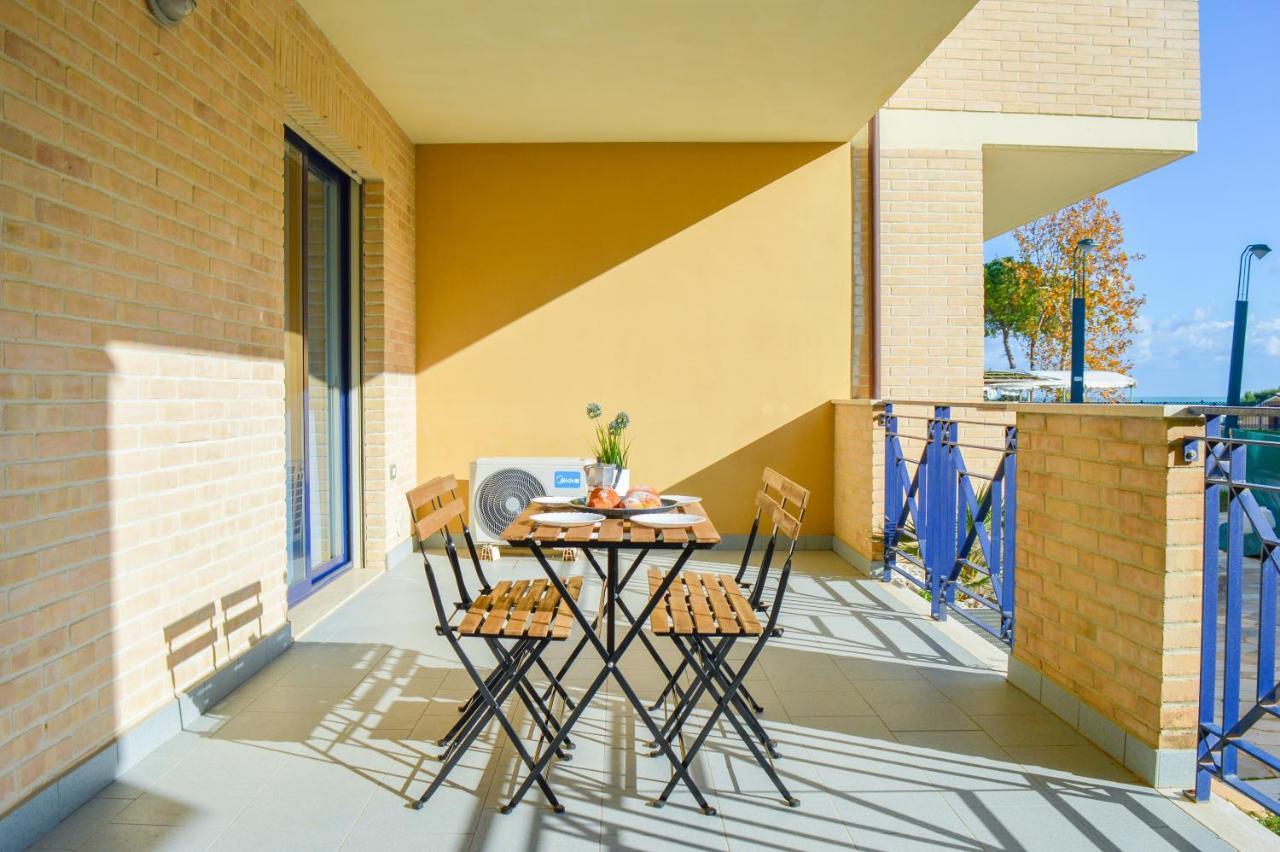 Homiday - Green Bay Village Pineto Exterior photo
